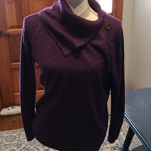 Liz Claiborne sz m purple sweater